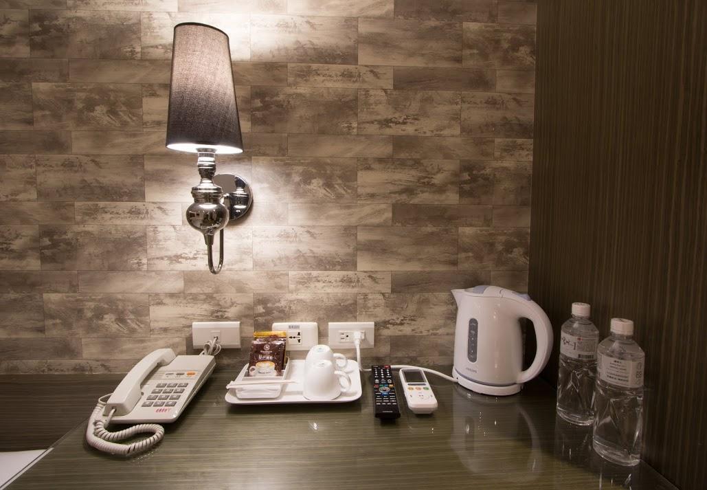 Lihan Hotel Тайбей Екстер'єр фото